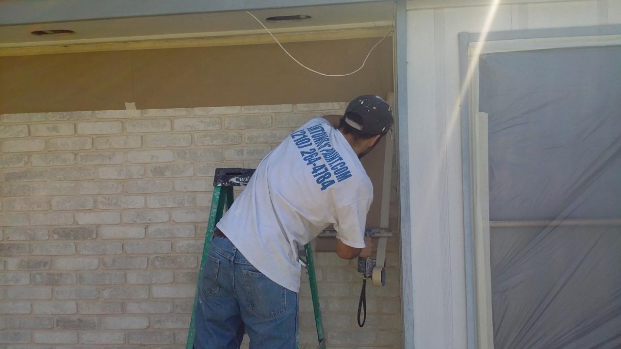 Find a house painter